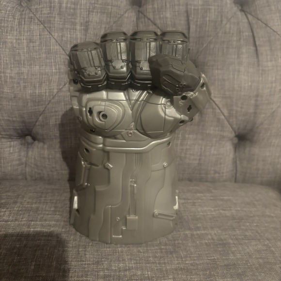 Marvel Avengers Infinity War Thanos Gauntlet Glove (2018 Hasbro) Tested Works S9 - Picture 3 of 5